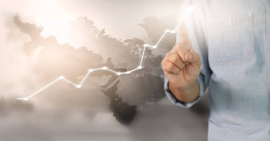  İşadamı, işinde grafik büyümesi ve grafik artışı için olumlu göstergeler planlıyor