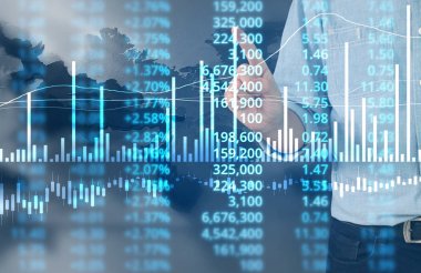  İşadamı planı büyüme ve grafik olumlu indicato artması