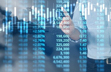  İşadamı, işinde grafik büyümesi ve grafik artışı için olumlu göstergeler planlıyor