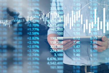  İşadamı, işinde grafik büyümesi ve grafik artışı için olumlu göstergeler planlıyor