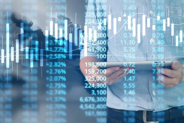  İşadamı, işinde grafik büyümesi ve grafik artışı için olumlu göstergeler planlıyor