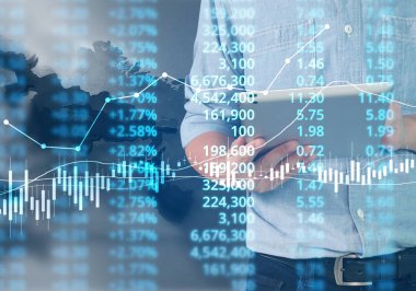  İşadamı planı büyüme ve grafik olumlu indicato artması