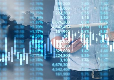  İşadamı, işinde grafik büyümesi ve grafik artışı için olumlu göstergeler planlıyor