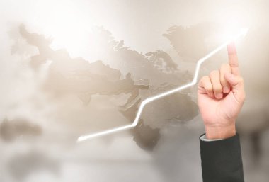  İşadamı, işinde grafik büyümesi ve grafik artışı için olumlu göstergeler planlıyor