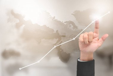  İşadamı, işinde grafik büyümesi ve grafik artışı için olumlu göstergeler planlıyor