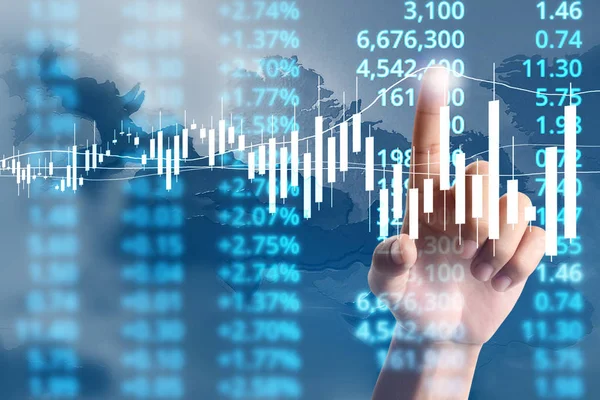  İşadamı planı büyüme ve grafik olumlu indicato artması