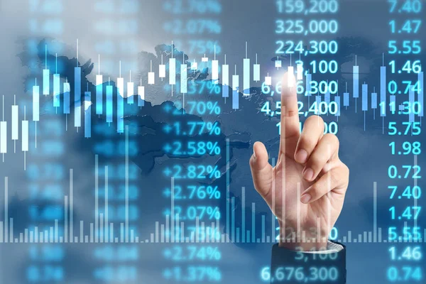  İşadamı, işinde grafik büyümesi ve grafik artışı için olumlu göstergeler planlıyor