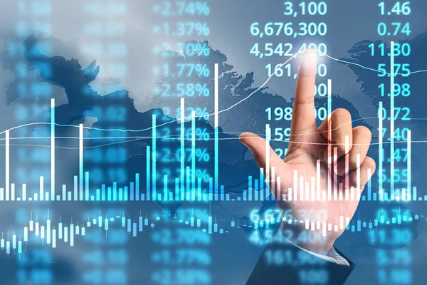  İşadamı, işinde grafik büyümesi ve grafik artışı için olumlu göstergeler planlıyor