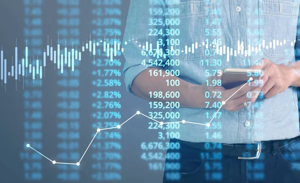  İşadamı, işinde grafik büyümesi ve grafik artışı için olumlu göstergeler planlıyor