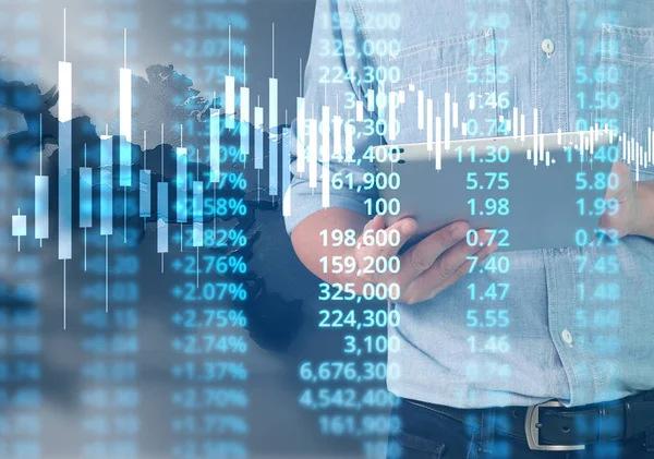  İşadamı, işinde grafik büyümesi ve grafik artışı için olumlu göstergeler planlıyor