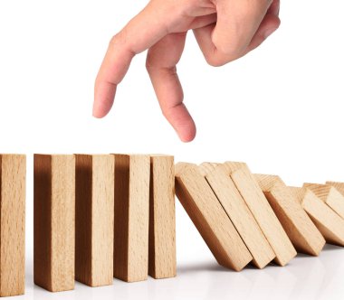 Devamlı devrilmiş bir domino taşı.