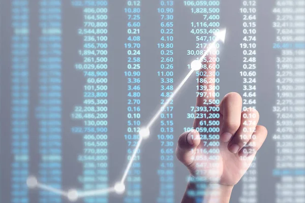 İş adamı grafik büyümesi ve grafik artışı