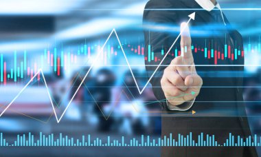 İşadamı, işinde grafik büyümesi ve grafik artışı için olumlu göstergeler planlıyor
