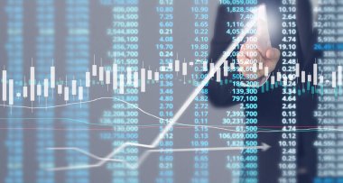İş adamı grafik büyümesi ve grafik artışı