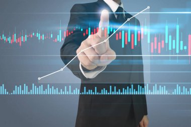 İşadamı, işinde grafik büyümesi ve grafik artışı için olumlu göstergeler planlıyor