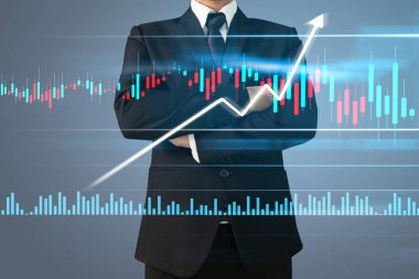 İşadamı, işinde grafik büyümesi ve grafik artışı için olumlu göstergeler planlıyor