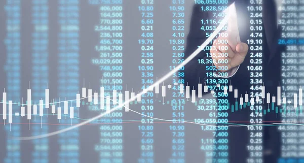İş adamı grafik büyümesi ve grafik artışı
