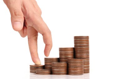 Para sikke yığını büyüyen iş elinde, para kavramı