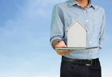 alıcı müşteri, evde el veren satıcı kişi