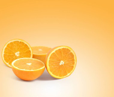  Yapraklı meyve portakalı