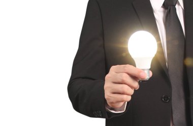 Ampulü elimde tutuyorum.