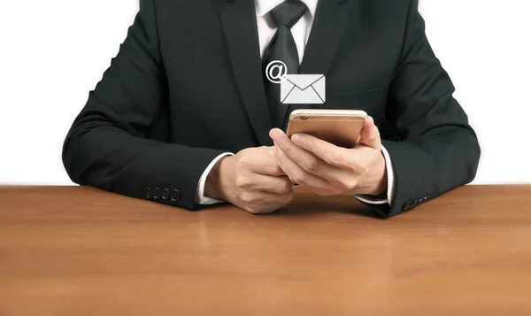 Biznesmen Ręczne Trzymanie Smartfona Ekran Dotykowy — Zdjęcie stockowe