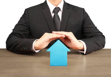  El ele tutuşmalar, ev emlakçılığı