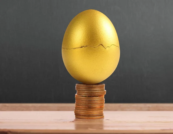 Conceito Estoque Investimento Ovos Ouro — Fotografia de Stock
