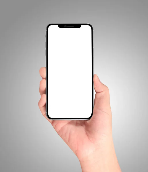 El akıllı telefon cihazı tutarak