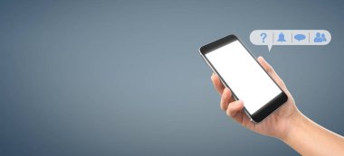 smartphone aygıt tutarak ve ekran dokunaklı adam el