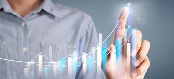 Affärsman plan graftillväxt ökning av diagram positiv indikator — Stockfoto