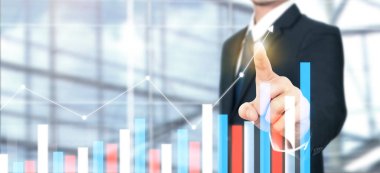 İş adamı grafik büyümesi ve grafik artışı