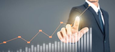 İş adamı grafik büyümesi ve grafik artışı