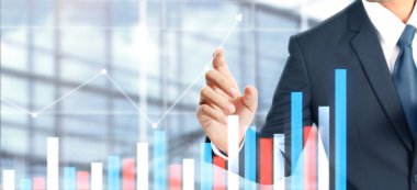 İş adamı grafik büyümesi ve grafik artışı