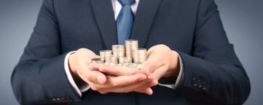 Elde bozuk para yetişiyor. finansman yatırımları