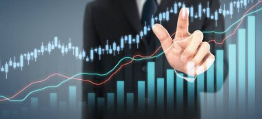 İşadamı, işinde grafik büyümesi ve grafik artışı için olumlu göstergeler planlıyor