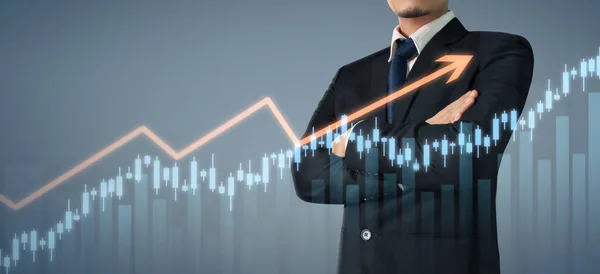 Biznesmen Zaplanować Wzrost Wykresu Wzrost Pozytywnych Wskaźników Wykresie Swojej Działalności — Zdjęcie stockowe
