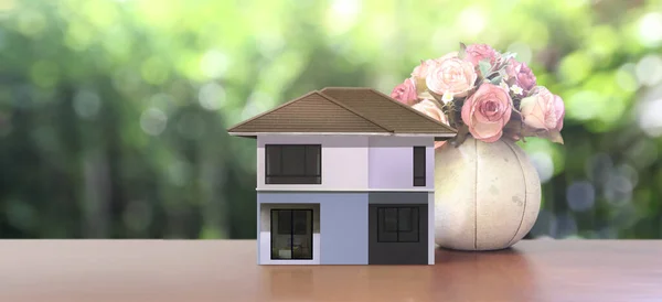 ハウスモデルがあります ホーム 不動産のコンセプト — ストック写真