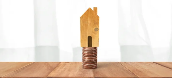 Dům Model Mince Koncept Bydlení Nemovitostí Domácí Podnikatelský Nápad — Stock fotografie