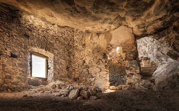 Interior de la casa de bandidos sobre Feliceto en Córcega — Foto de Stock