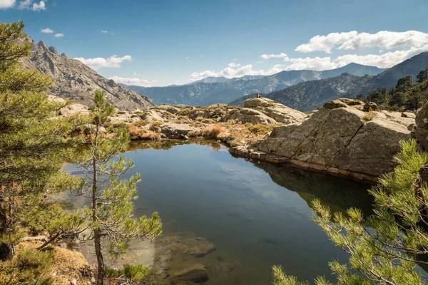 Sjön vid Paglia Orba i bergen i Corsica — Stockfoto