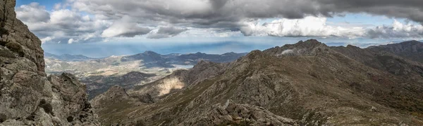 Valle del Regino e Lac de Codole nella regione della Balagna in Corsica — Foto Stock