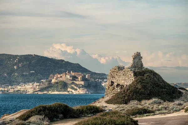 Punta Caldanu i cytadela Calvi na Korsyce — Zdjęcie stockowe