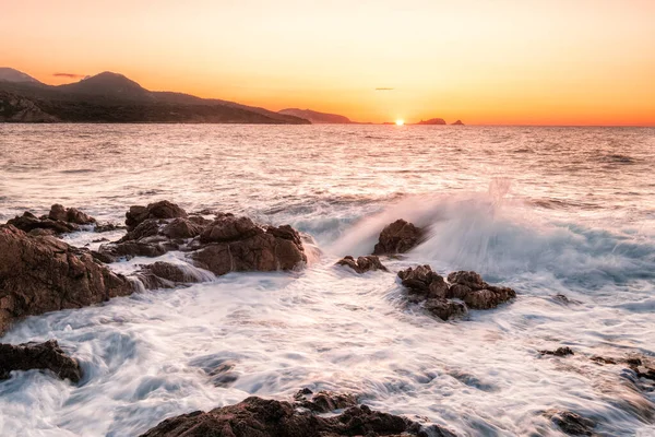 Waves Crashing Rocky Coastline Corsica Sun Sets Balagne Town Ile — Stock Photo, Image