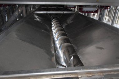 üzüm 20 Haziran 2017 endüstriyel üzüm kırıcı makine fotoğraf - Shabo, Odessa region, Ukrayna, tarafından ezilmiş