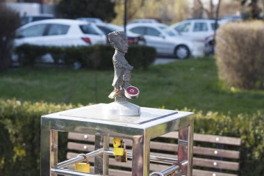 Harry Houdini heykel. Minyatür heykeller Mikhail Kolodka fotoğraf tarafından: Uzhhorod, Ukrayna - 18 Eylül 2017