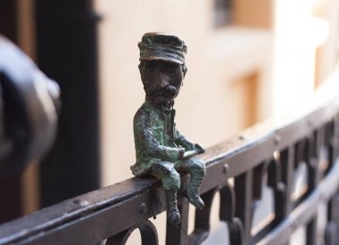 Nikolai Shugai fotoğraf Uzhgorod, Ukrayna - 2 Nisan 2017 Mini metal heykel