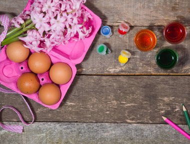 yumurta boyama