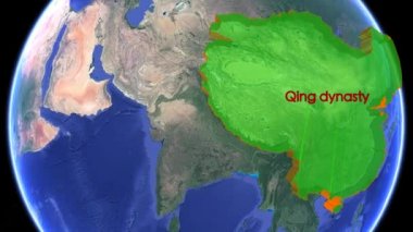Büyük Qing hanedanlığı sınırları. 3D 'de imparatorluk tarihi dünya haritasını döndürüyor. İç Asya coğrafyası. Devasa Çin İmparatorluğu devleti orta yaşlarda. Dev bir Budist ülkesi. Hareket eden animasyon fetih grafiği Doğu Mançurya Mançurya arabası tarihi atlası.