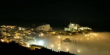 Huesca Aragon İspanya 'nın Alquzar köyü
